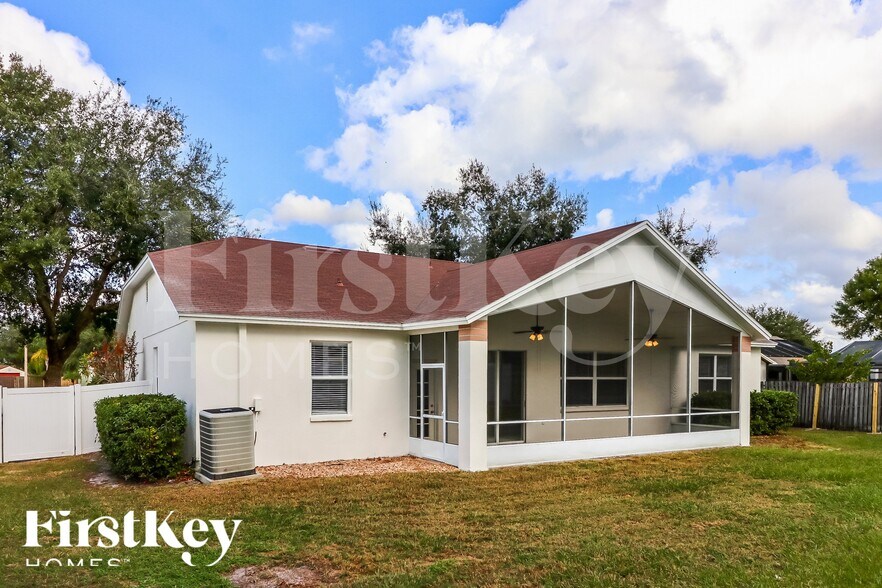 Building Photo - 11805 Cliffwood Ct