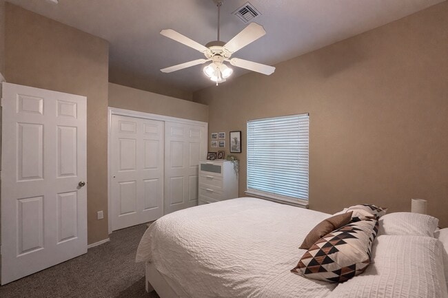 Building Photo - 10745 E 38th Ln