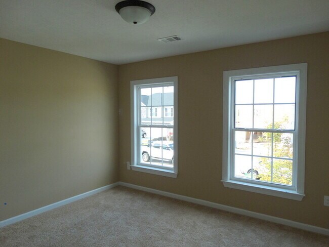 Building Photo - 1033 Ardrey Cir