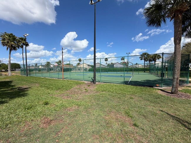 Building Photo - Private pool Single Family House 3 Beds 2 Baths, Resort Style Community. Easy access to Champions...