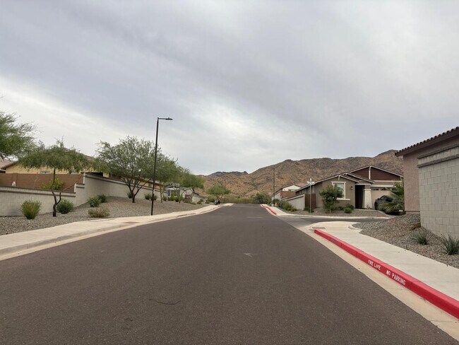 Building Photo - 1649 W la Mirada Dr