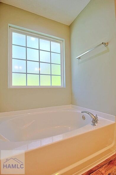 Building Photo - 1208 Cypress Fall Cir