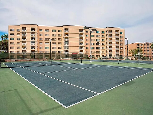 Building Photo - 7940 E Camelback Rd