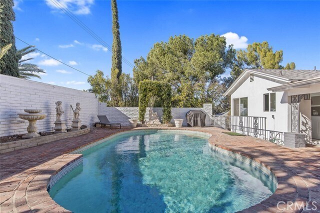Building Photo - 22444 Venido Rd