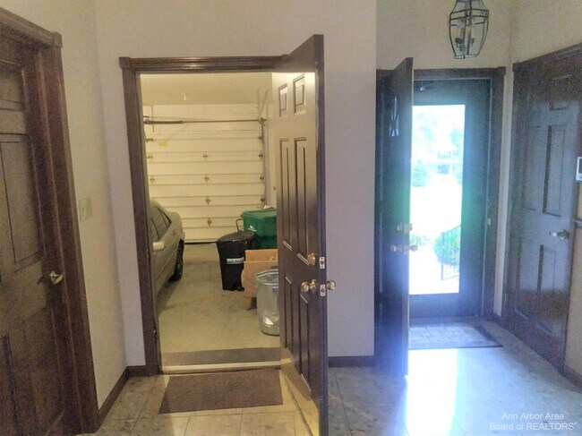 Building Photo - 5383 Textile Rd