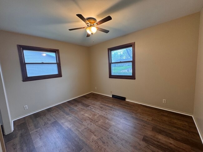 Building Photo - 757 Watson Dr