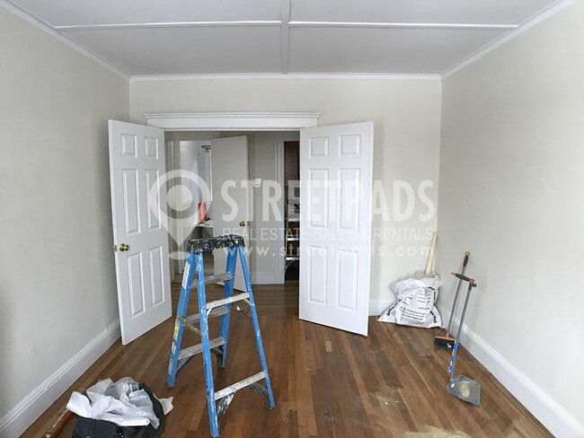 Building Photo - 1 bedroom in Boston MA 02215