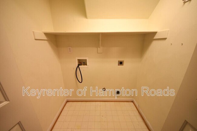 Building Photo - 1109 Lady Ashley Dr