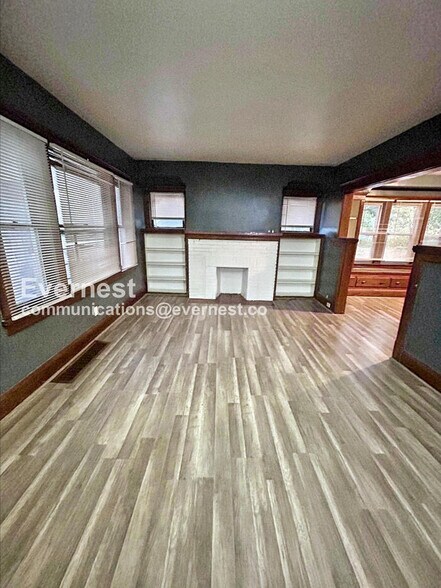 Building Photo - 12701 Benham Ave