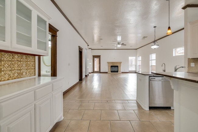 Building Photo - 4304 NW 164th Terrace