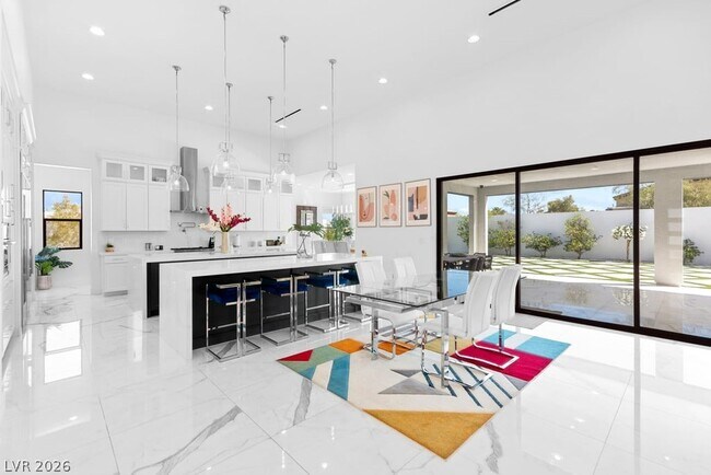 Building Photo - 4315 N Dapple Gray Rd