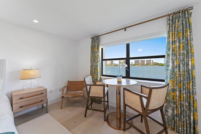 Building Photo - 19800 Sandpointe Bay Dr