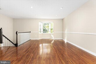 Building Photo - 316 Rambling Ridge Ct