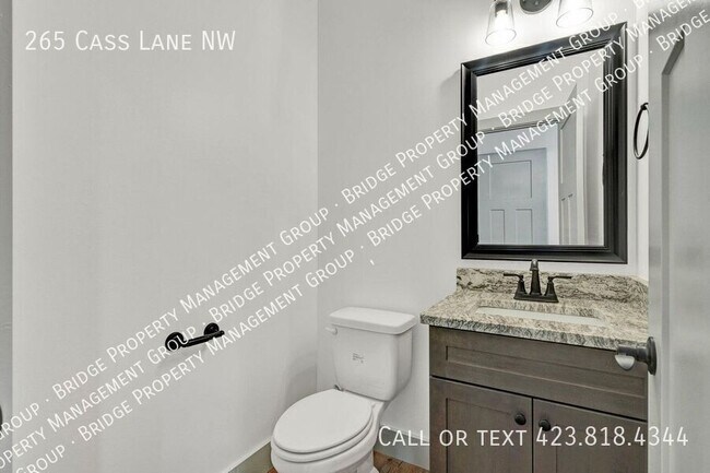 Building Photo - 265 Cass Ln NW