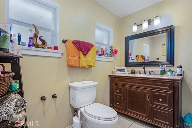 Building Photo - 1170 Center St