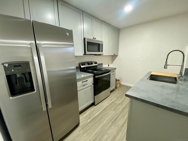 Building Photo - Beautifully Updated UTC Home with 2 Master Suites!