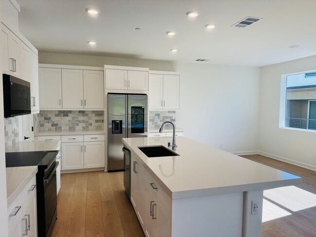 Building Photo - 12078 Aden Wy