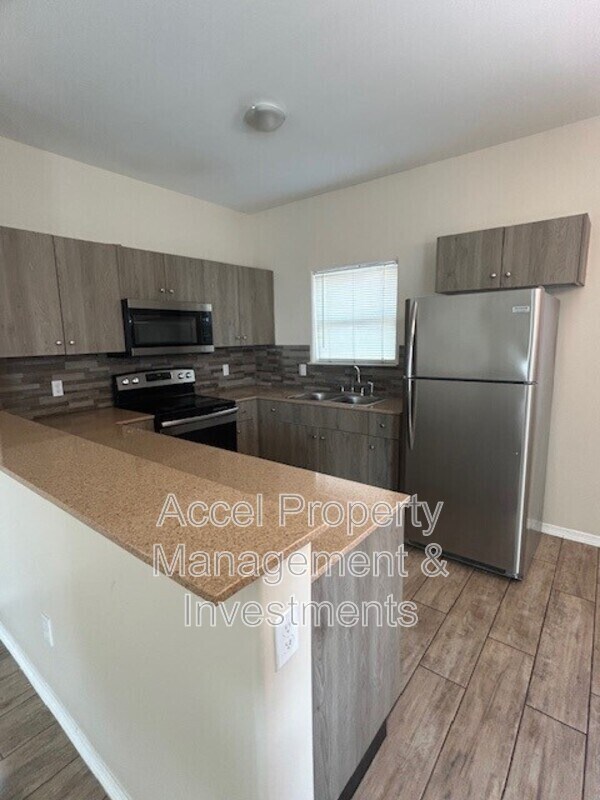 Building Photo - 3713 Whitewing Ave