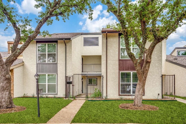 Building Photo - 9228 Flickering Shadow Dr