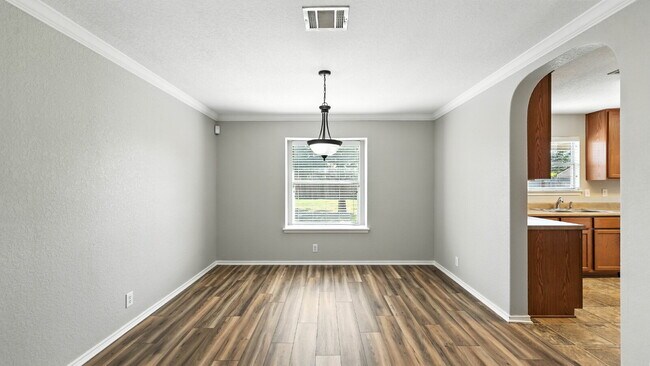 Building Photo - Amazing home in Avery Park