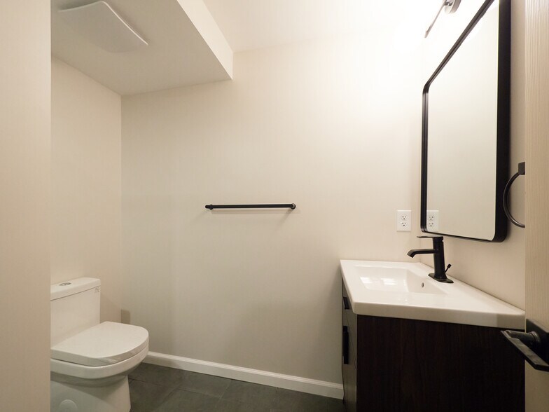 Building Photo - 5333 Penn Ave