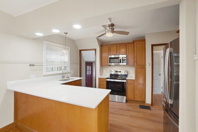 Building Photo - 1028 Colwick Dr