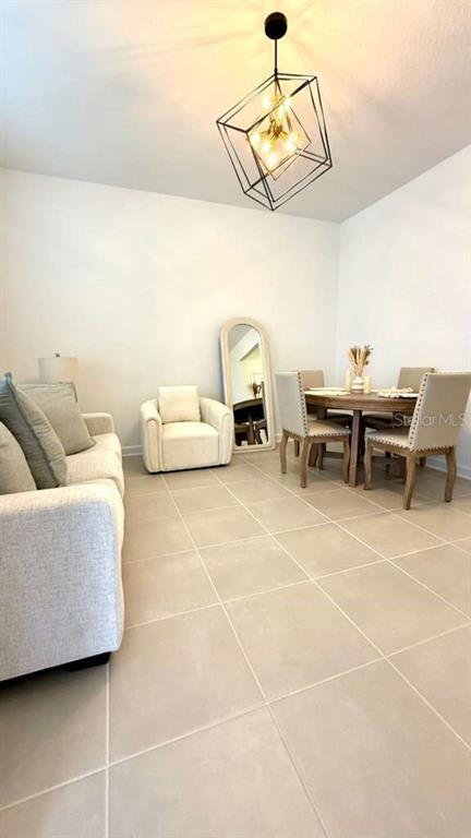 Building Photo - 4270 Eastminster Rd