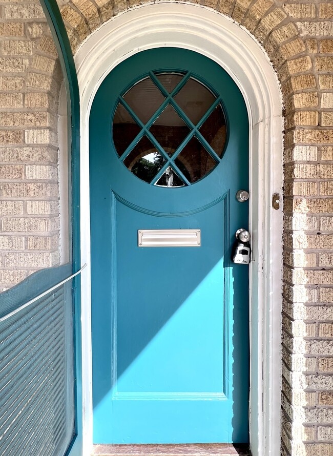 Building Photo - 2808 Morrow Ave