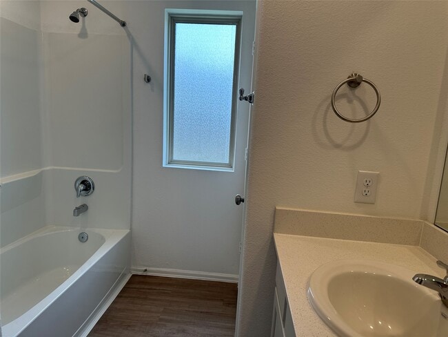 Building Photo - 6210 Russett Elm Ct