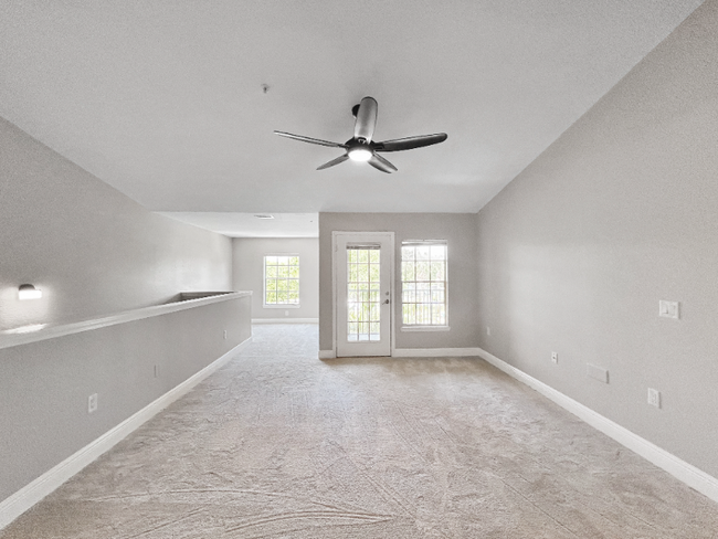 Building Photo - 7424 Vista Way