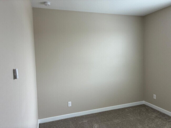 Building Photo - 18372 W Villa Chula Ln