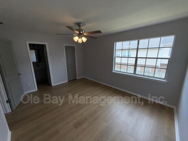 Building Photo - 112 Du Rhu Dr