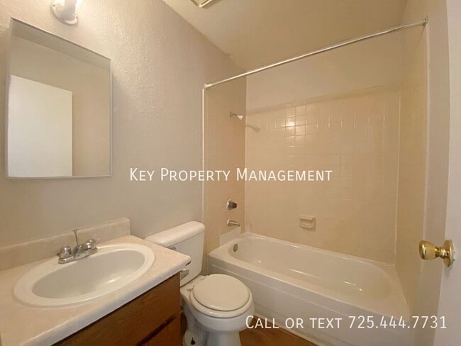 Building Photo - 3 BED 2 BATH UPSTAIRS CONDO NEARBY NELLIS ...