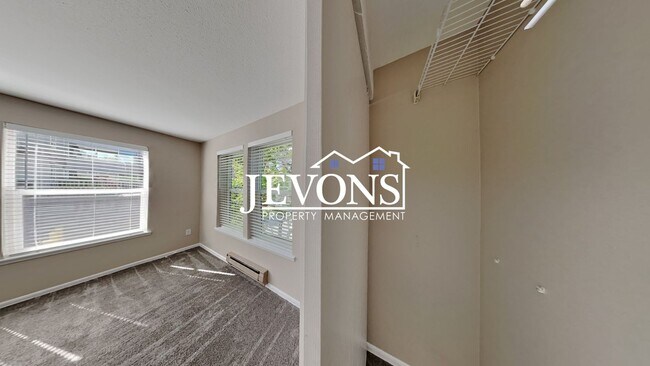 Building Photo - Stunning property in the heart of Seattle!