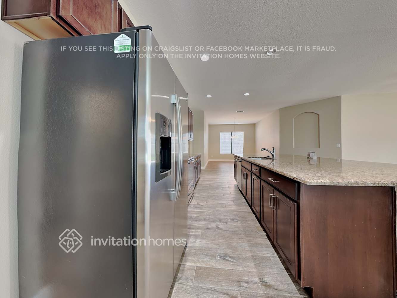 Building Photo - 1892 Tonka Terrace