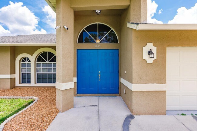 Building Photo - "Charming 3-Bedroom Home with 2 Full Baths and Spacious 2537 Sq Ft in North Port, FL!"
