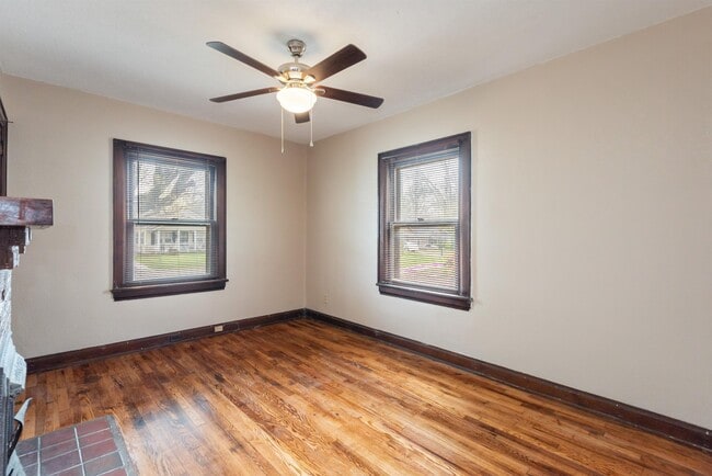 Building Photo - 4021 Porter Ave