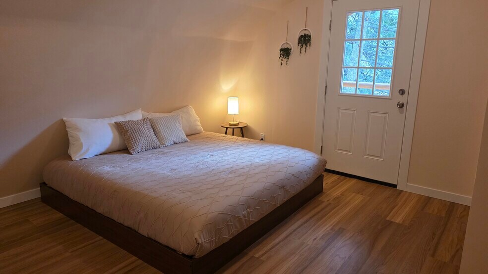 Building Photo - 3496 Hansel Ln