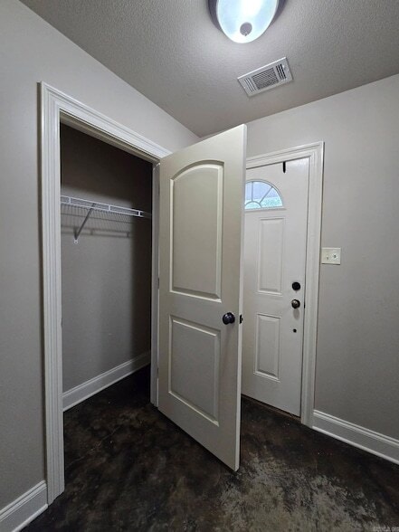 Building Photo - 203 N Bernis St