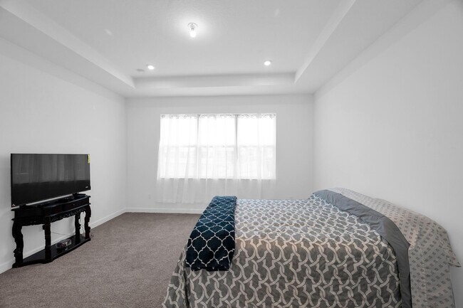 Building Photo - 9060 Remy Ln