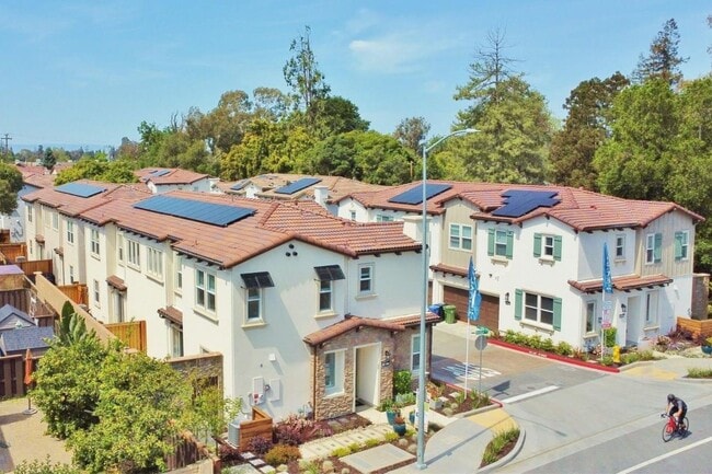 Building Photo - Beautiful 3-bedroom home in Fremont – Built in 2022!