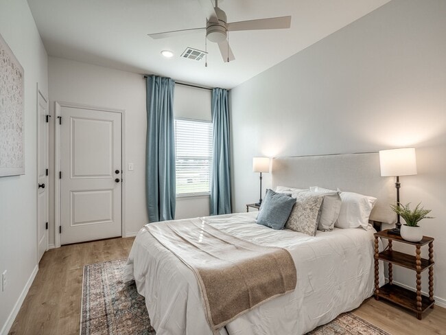 Building Photo - Glenhaven Townhomes