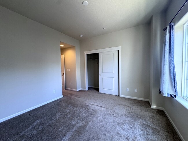 Building Photo - 15154 NW Fig Ln