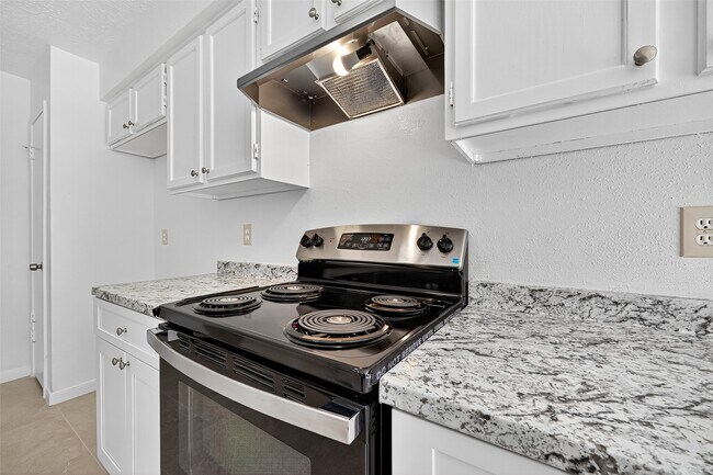 Building Photo - 4422 Wee Lassie Ln