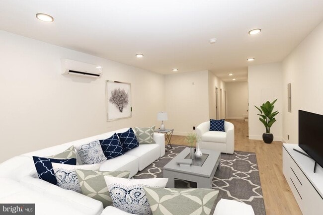 Building Photo - 2207 N 4th St