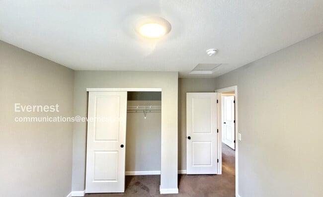 Building Photo - 6149 Jadwinn Dr