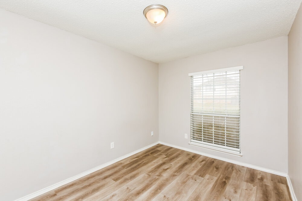 Building Photo - 6202 Pennsylvania Ave