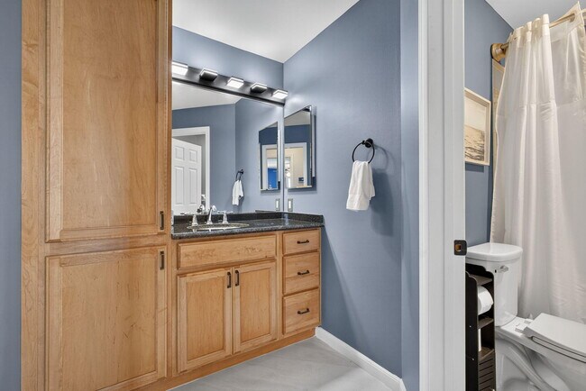 Building Photo - 3738 Old Lighthouse Cir