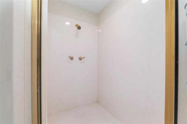 Building Photo - 11121 NW 15th Pl