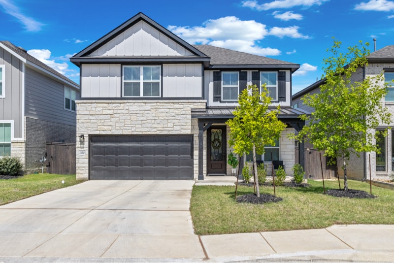 Building Photo - 2130 Dalhart